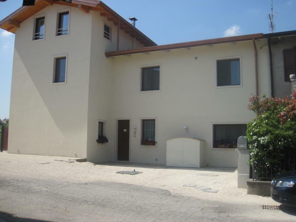 לונאטו Art Gallery B&B מראה חיצוני תמונה