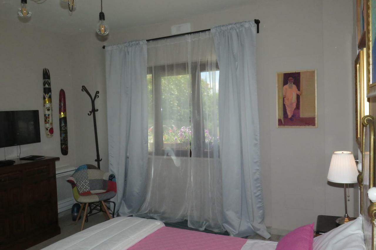 לונאטו Art Gallery B&B מראה חיצוני תמונה